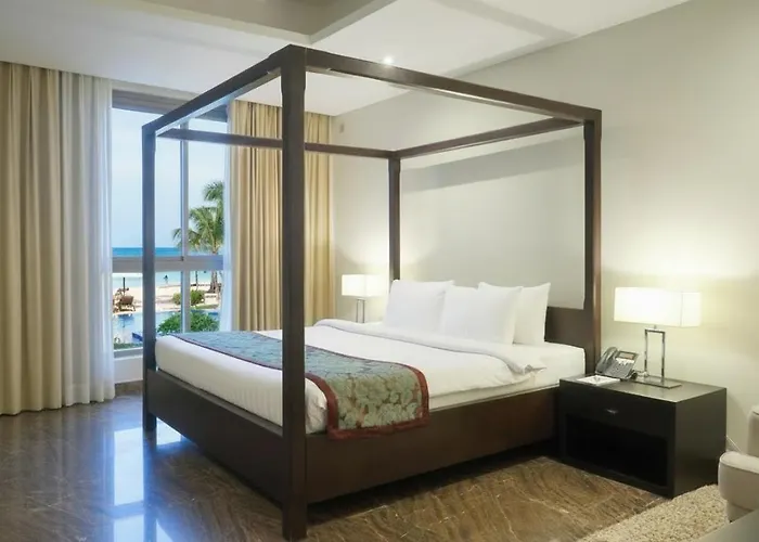 Dragon Beach Hotel